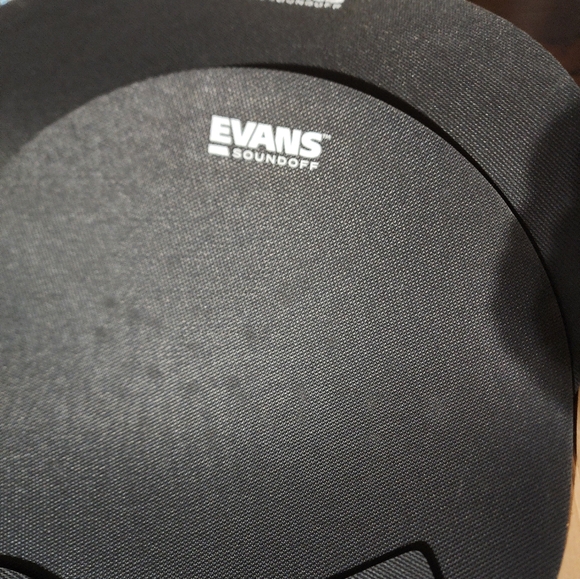 Evans drum kit SoundOff Box Set, Standard size - Picture 11 of 15